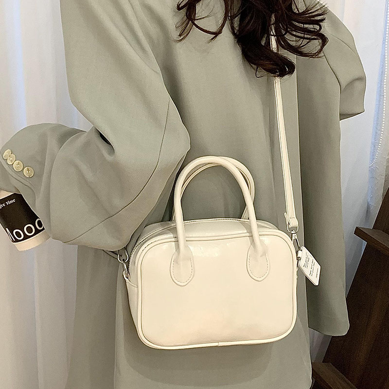กระเป๋าผู้หญิงสวยๆ กระเป๋าสะพายข้างผู้หญิง กระเป๋าแบรนด์COOL BAG