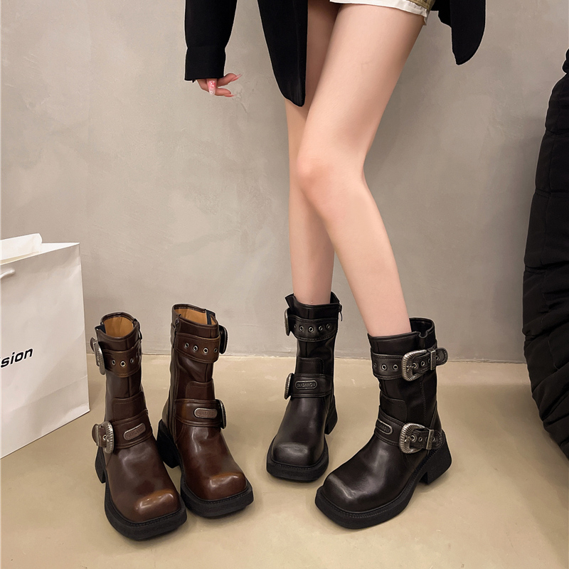 รองเท้าบูทแฟชั่นหญิง มีขนาดให้สั่งซื้อ 35 36 37 38 39 40 แจ้งขนาดในช่องหมายเหตุ
