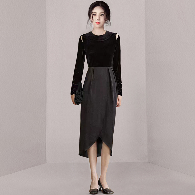 ชุดเดรสยาวสวยๆ สไตล์เกาหลี มีขนาด S M L XL สนใจทักแชท