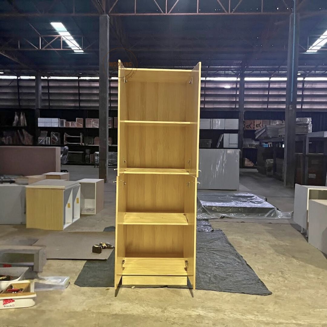 ตู้เก็บของไม้สน