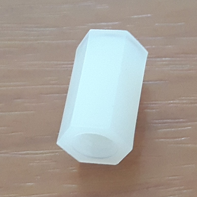 ไนลอนสเปสเซอร์ เมีย-เมีย หกเหลี่ยม ขนาด M3 ยาว 10 ม.ม. Plastic PC Male to Female M3x10mm Hex Nylon Standoff Spacer