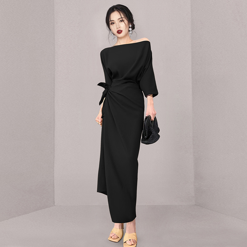 ชุดเดรสยาวสวยๆ สไตล์เกาหลี มีขนาด S M L XL สนใจทักแชท