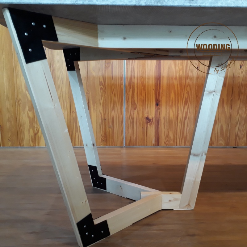 โต๊ะไม้หน้าท็อปหินอ่อน เอ็มโพราโด้เกรย์ (J015)