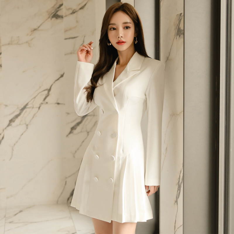 ชุดเดรสยาวสวยๆ สไตล์เกาหลี มีขนาด S M L XL สนใจทักแชท