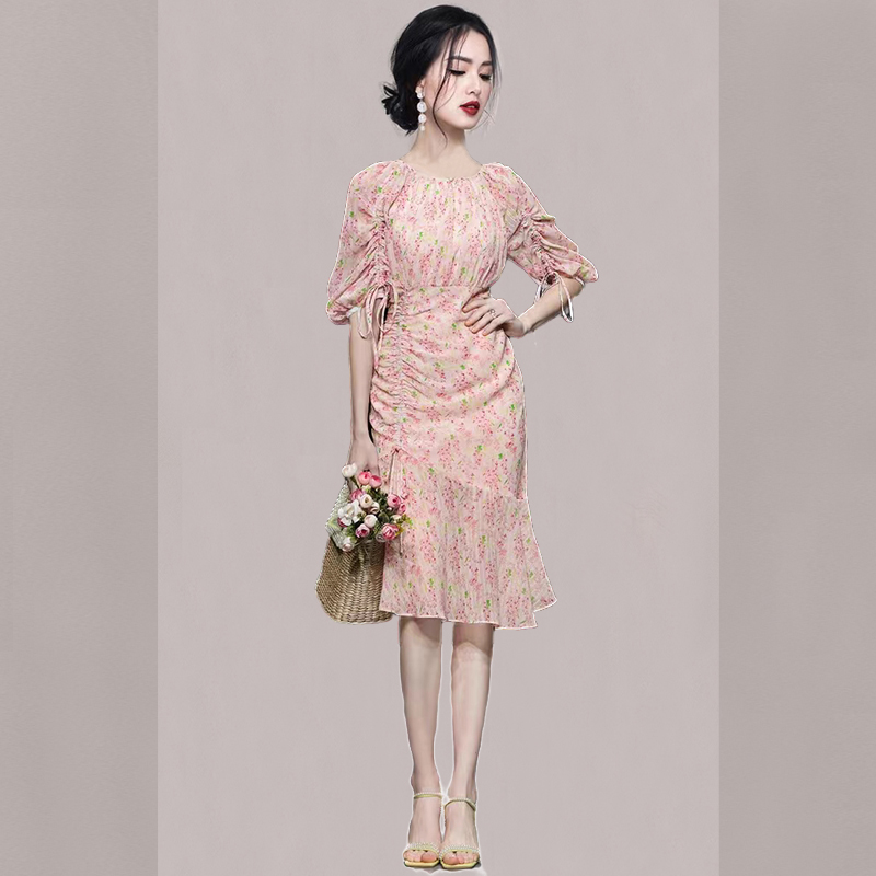ชุดเดรสยาวสวยๆ สไตล์เกาหลี มีขนาด S M L XL สนใจทักแชท