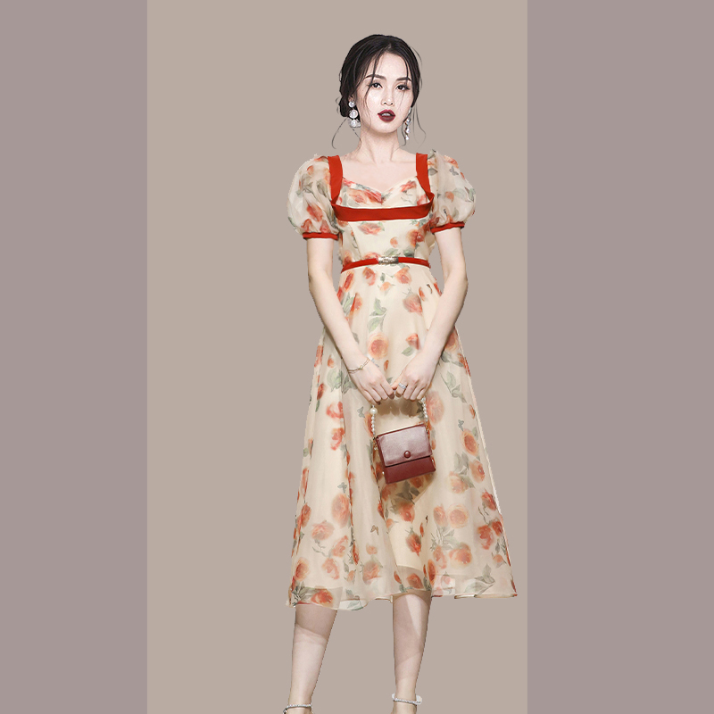 ชุดเดรสยาวสวยๆ สไตล์เกาหลี มีขนาด S M L XL สนใจทักแชท