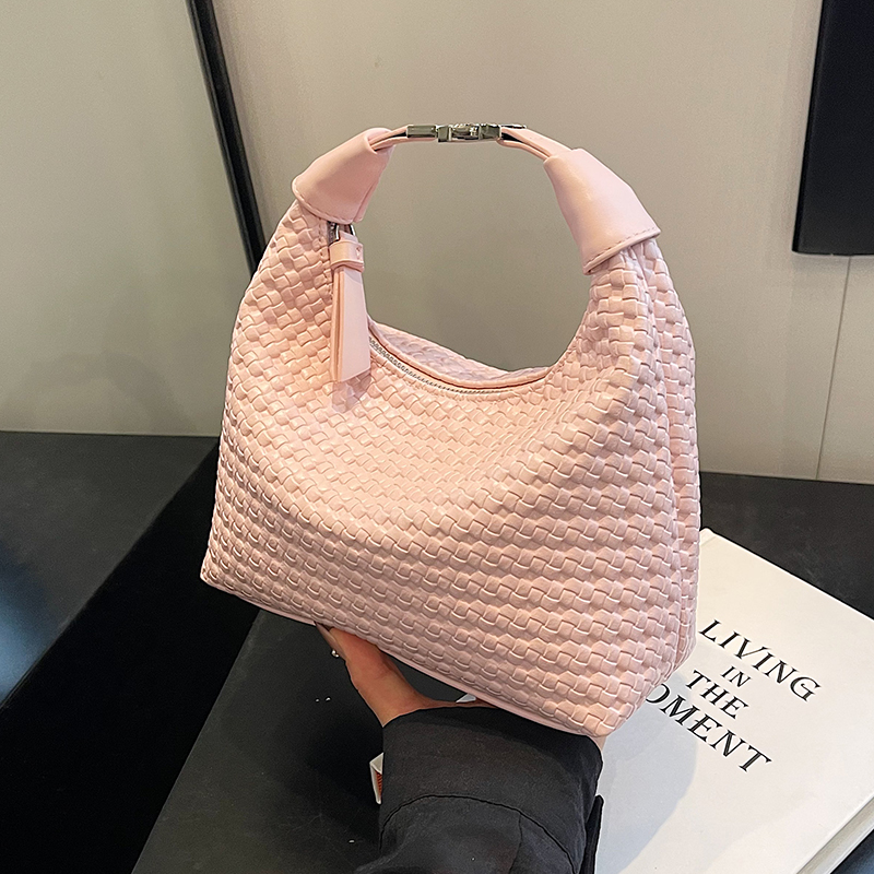 กระเป๋าผู้หญิงสวยๆ กระเป๋าสะพายข้างผู้หญิง กระเป๋าแบรนด์COOL BAG
