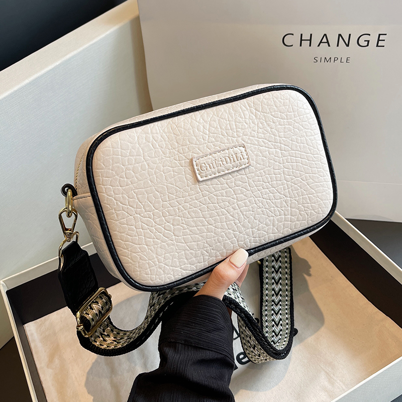 กระเป๋าผู้หญิงสวยๆ กระเป๋าสะพายข้างผู้หญิง กระเป๋าแบรนด์COOL BAG