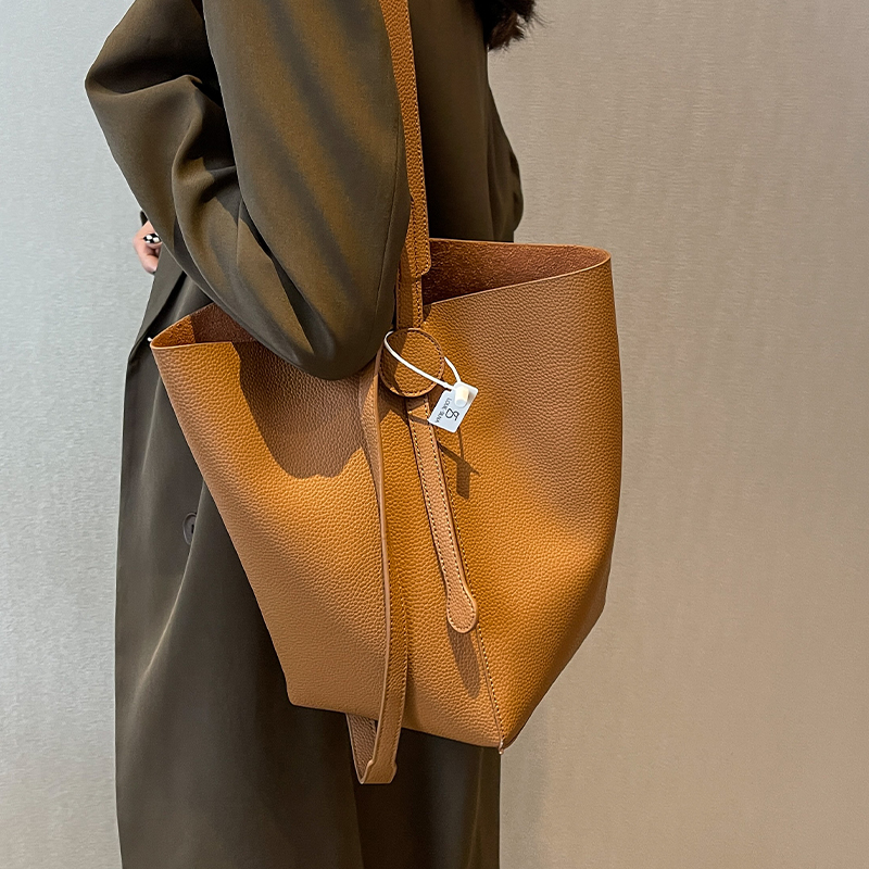 กระเป๋าผู้หญิงสวยๆ กระเป๋าสะพายข้างผู้หญิง กระเป๋าแบรนด์COOL BAG