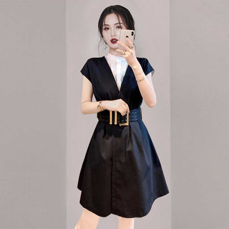 ชุดเดรสยาวสวยๆ สไตล์เกาหลี มีขนาด S M L XL สนใจทักแชท