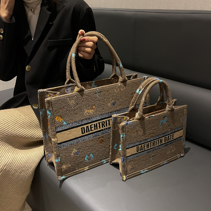 กระเป๋าผู้หญิงสวยๆ กระเป๋าสะพายข้างผู้หญิง กระเป๋าแบรนด์COOL BAG