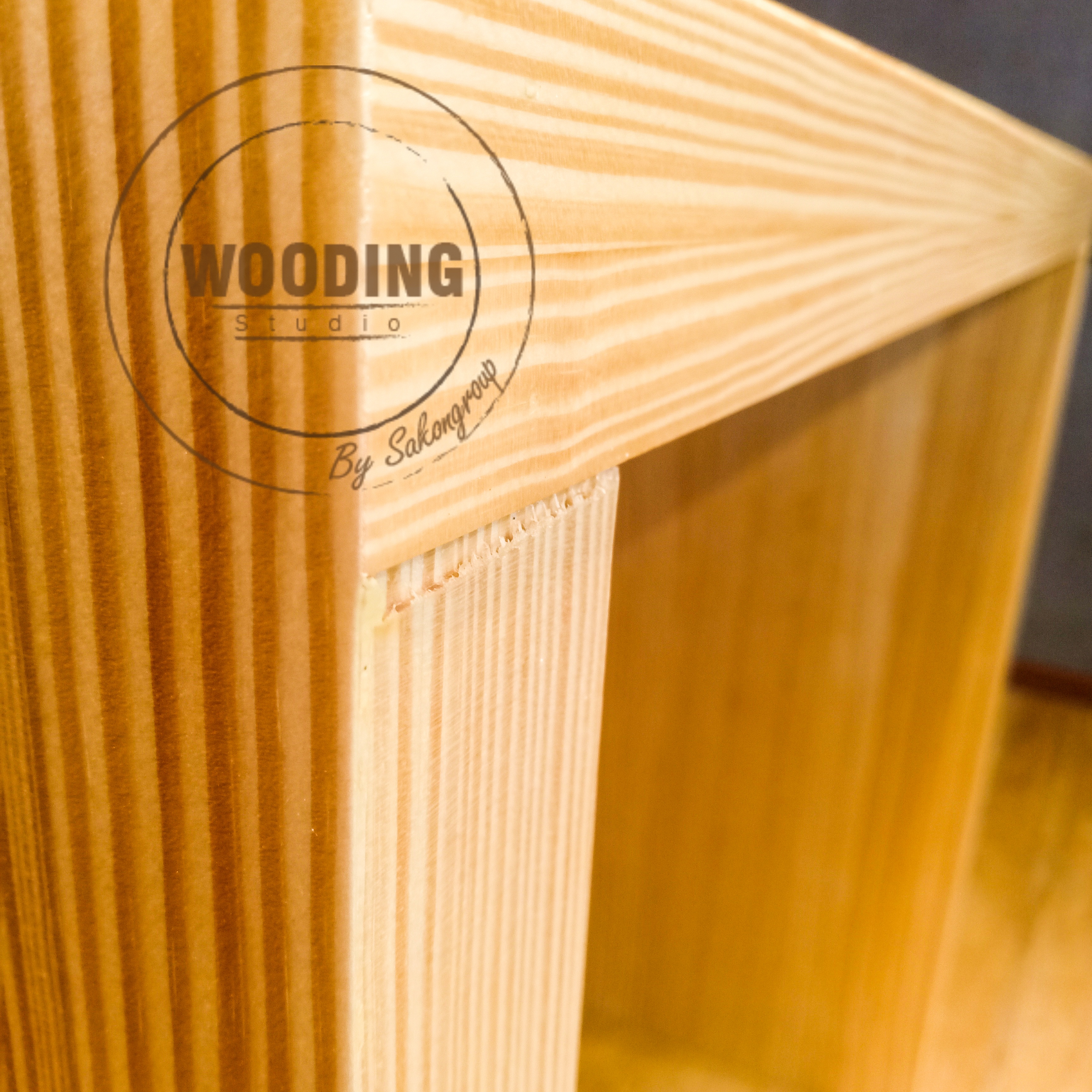 โต๊ะตัวยูคว่ำแบบที่ 1