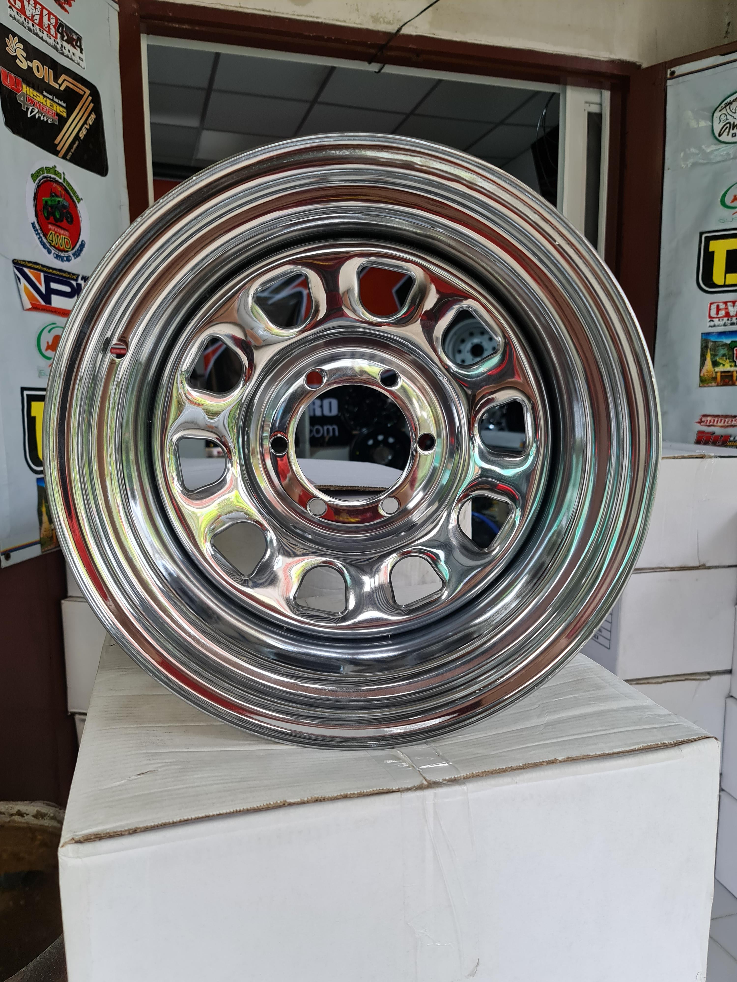 ล้อกระทะเหล็ก ออฟโรด 16-10-40 โครเมี่ยม