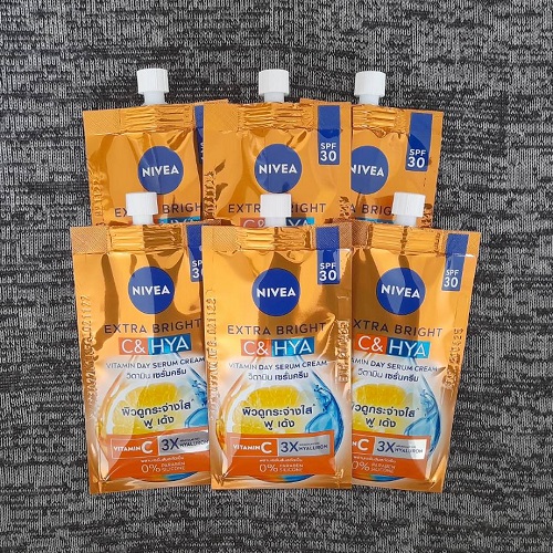 นีเวีย เอ็กซ์ตร้า ไบรท์ ซีแอนด์ไฮยา C&HYA วิตามิน เดย์ เซรั่ม ครีม 7มล x 6