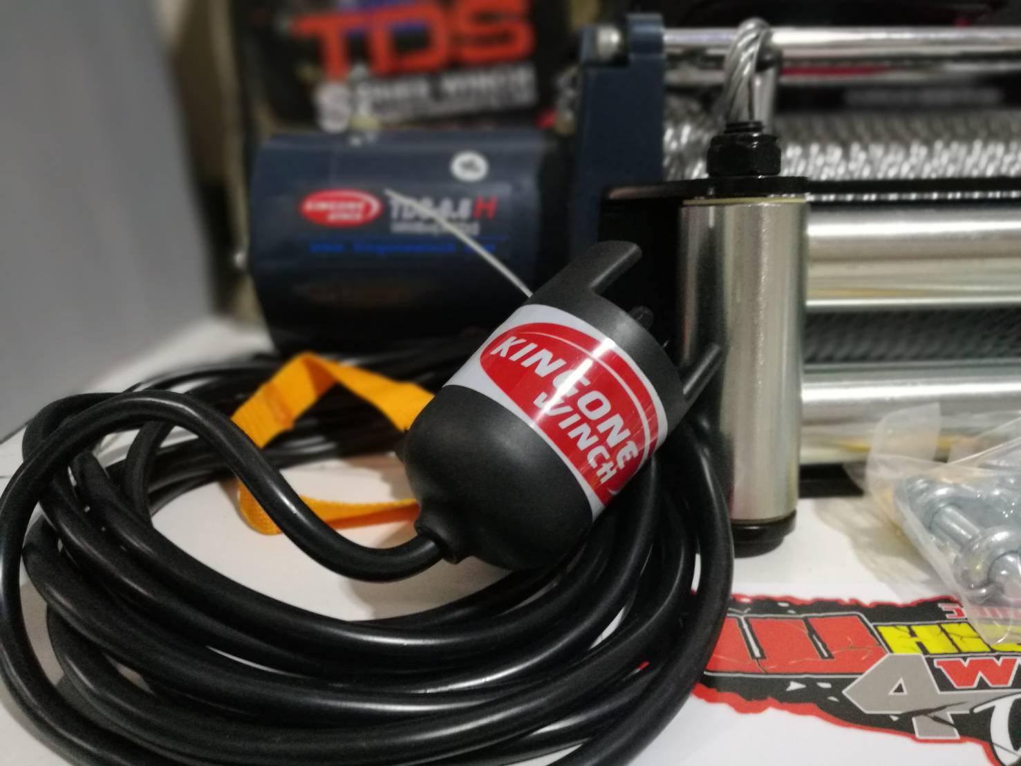 วินซ์ไฟฟ้า 9500 ปอน 12 โวลล์ 4.3 ตัน คิงวัน King One Winch แบรนด์ดังผ่านการทดสอบจาก แม็กกาซีน 4WD ออสเตรเลีย เป็นอันดับ 1