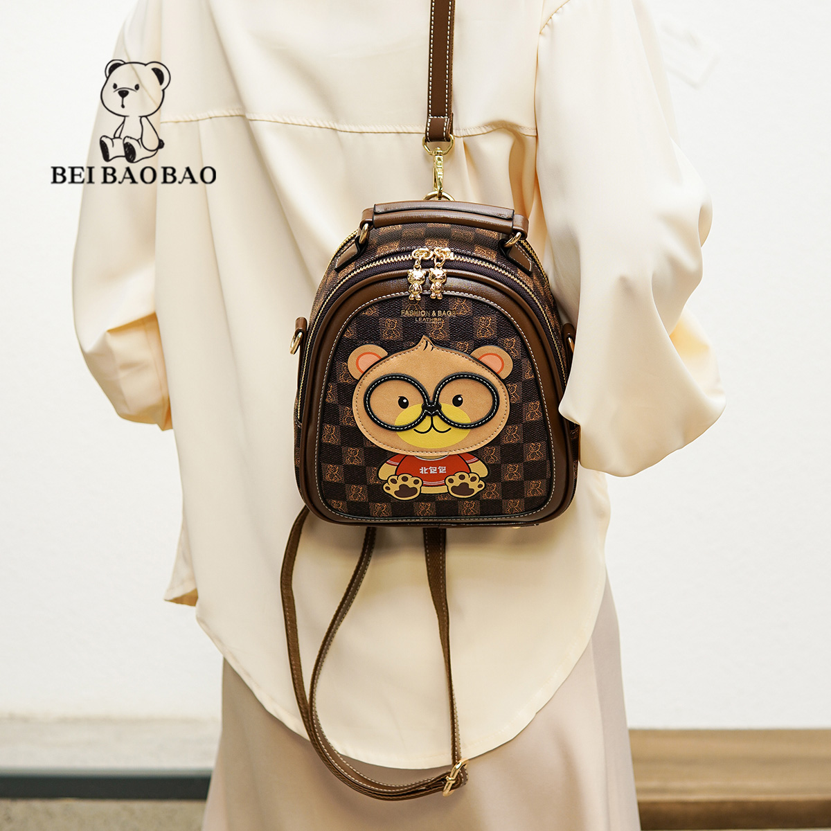 กระเป๋าผู้หญิงสวยๆ กระเป๋าสะพายข้างผู้หญิง กระเป๋าแบรนด์ BEAR BAG กระเป๋าหมีสุดคิ้ว!