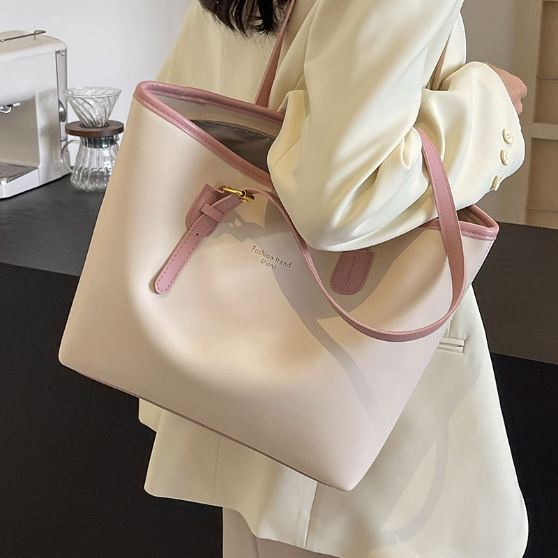 กระเป๋าผู้หญิงสวยๆ กระเป๋าสะพายข้างผู้หญิง กระเป๋าแบรนด์COOL BAG