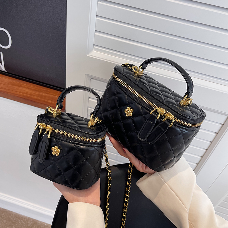 กระเป๋าผู้หญิงสวยๆ กระเป๋าสะพายข้างผู้หญิง กระเป๋าแบรนด์COOL BAG