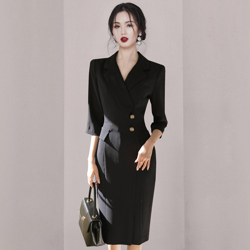 ชุดเดรสยาวสวยๆ สไตล์เกาหลี มีขนาด S M L XL สนใจทักแชท