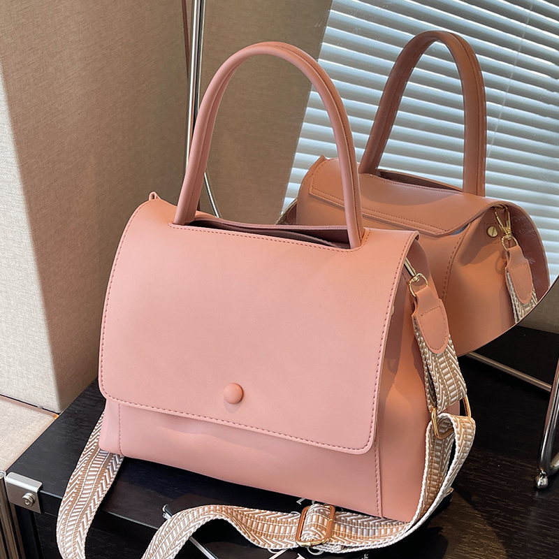 กระเป๋าผู้หญิงสวยๆ กระเป๋าสะพายข้างผู้หญิง กระเป๋าแบรนด์COOL BAG