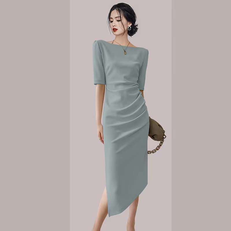 ชุดเดรสยาวสวยๆ สไตล์เกาหลี มีขนาด S M L XL สนใจทักแชท