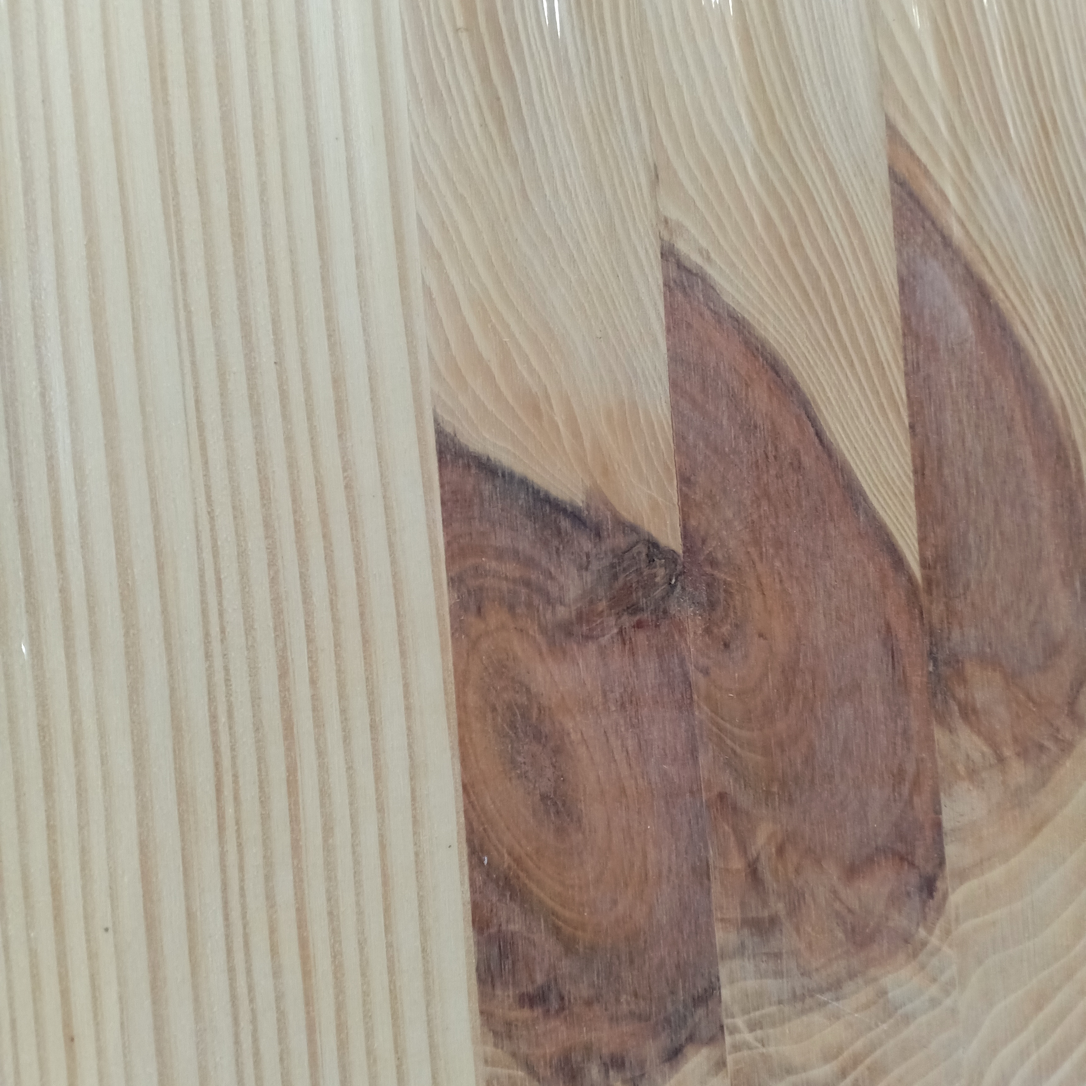 แผ่นไม้สนอเมริกา (มีตา) หนา 10 มม.