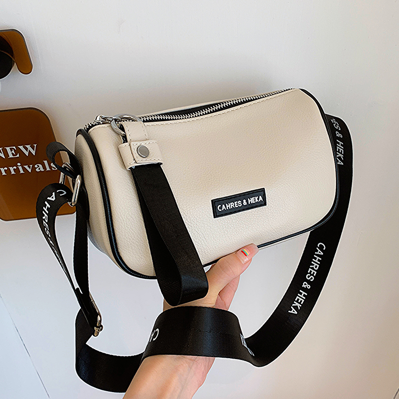 กระเป๋าผู้หญิงสวยๆ กระเป๋าสะพายข้างผู้หญิง กระเป๋าแบรนด์COOL BAG