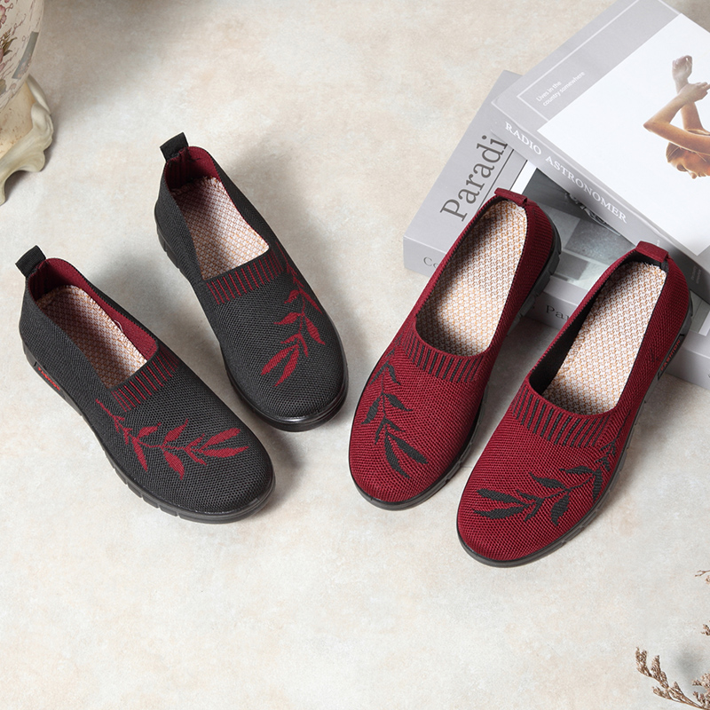 รองเท้าผ้าใบผู้หญิง ใส่สบาย รองเท้าผ้าใบใส่เที่ยวผู้หญิง มีSIZE 35 36 37 38 39 40