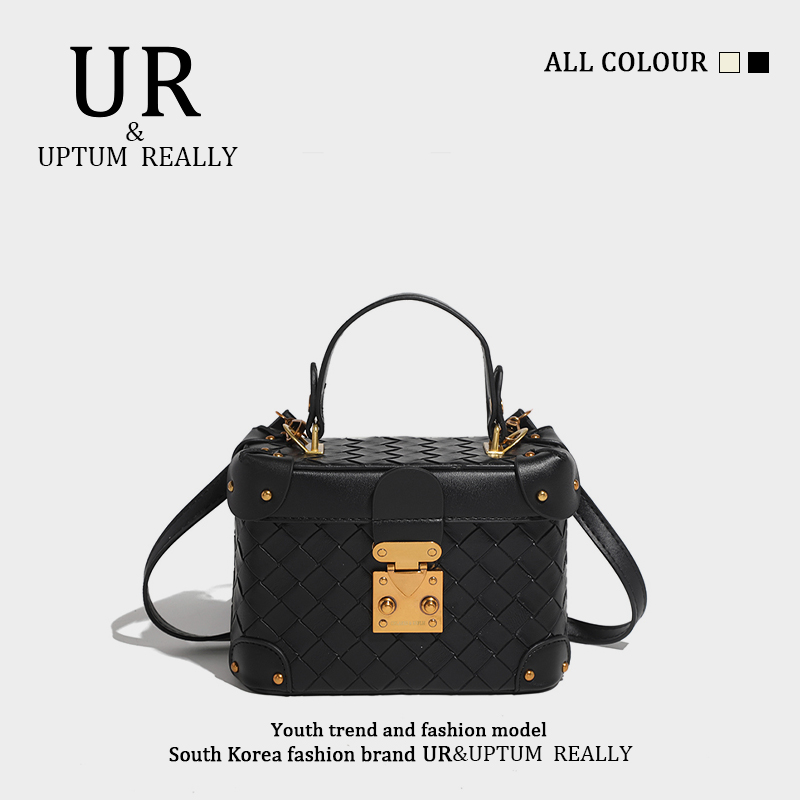 กระเป๋าผู้หญิงสวยๆ กระเป๋าสะพายข้างผู้หญิง กระเป๋าแบรนด์ BEAR BAG กระเป๋าหมีสุดคิ้ว!