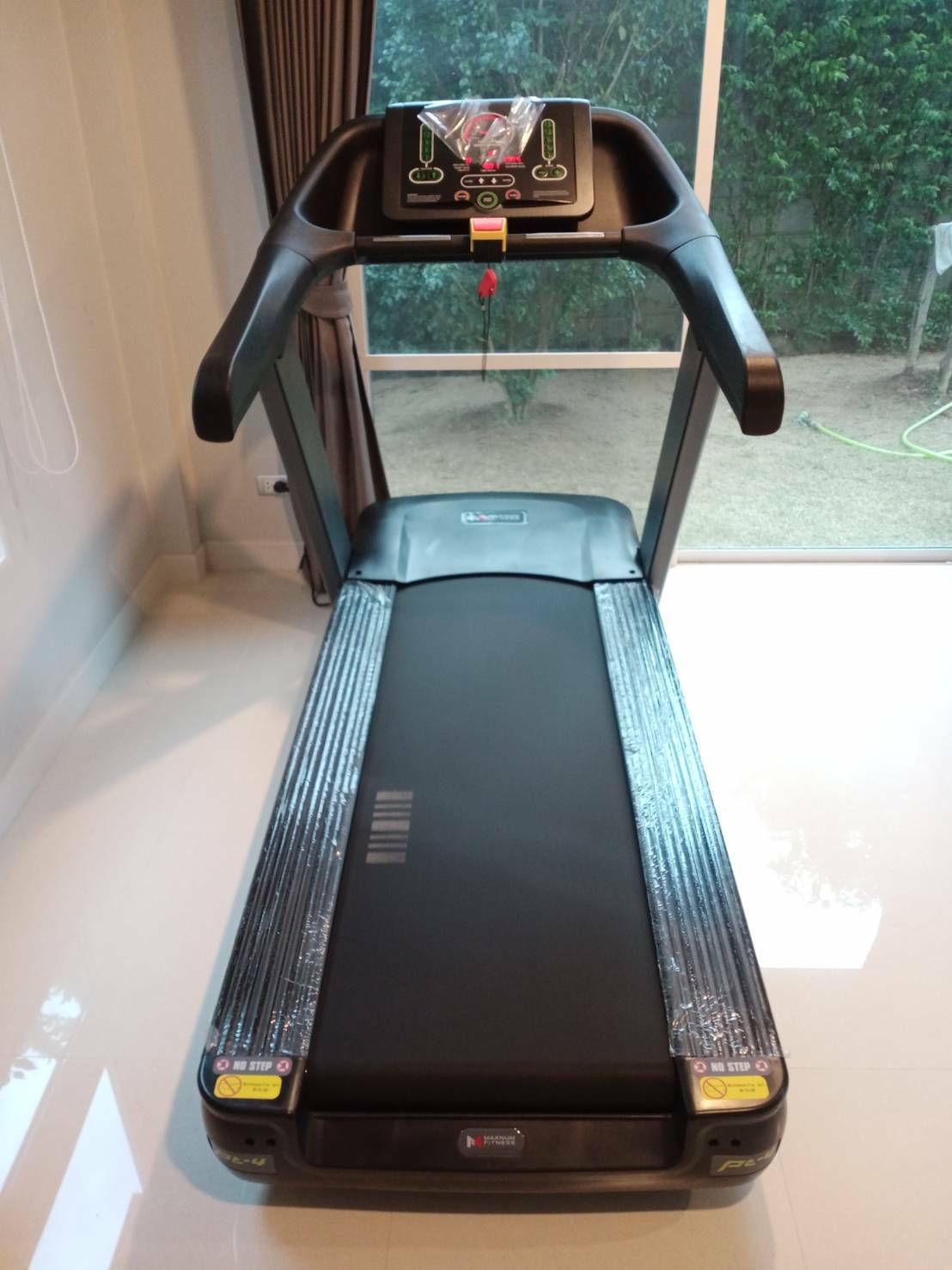 ลู่วิ่งไฟฟ้าเกรดยิมMaxnumX8200