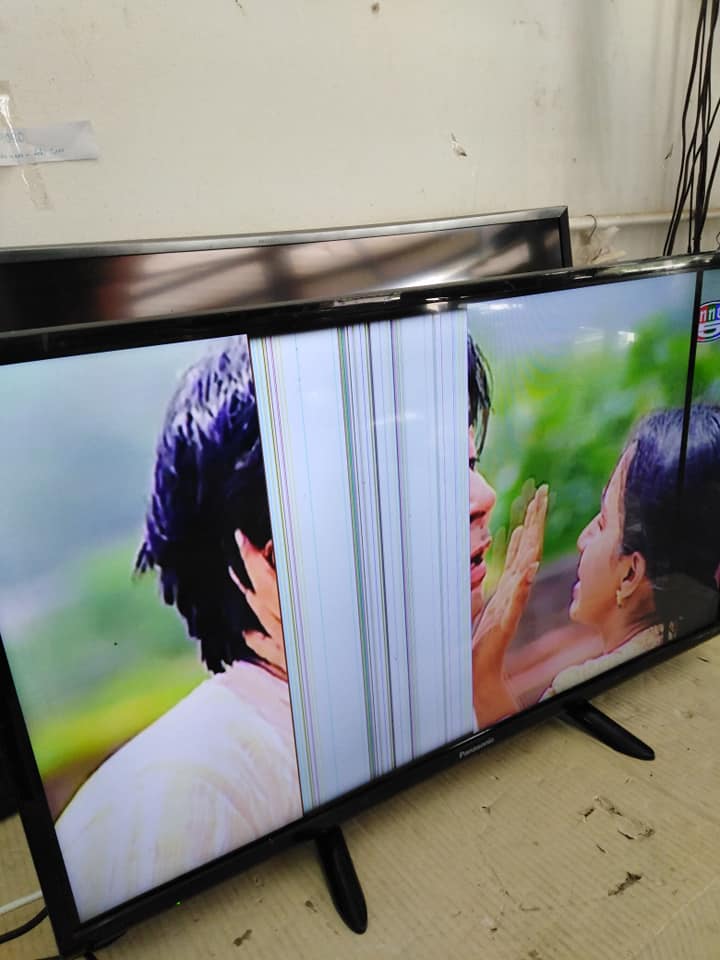 Main Board Panasonic TH-32C400T Part TNP4G565