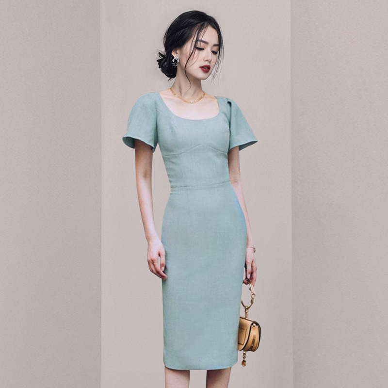 ชุดเดรสยาวสวยๆ สไตล์เกาหลี มีขนาด S M L XL สนใจทักแชท