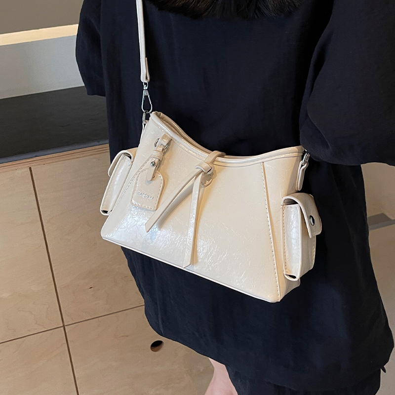 กระเป๋าผู้หญิงสวยๆ กระเป๋าสะพายข้างผู้หญิง กระเป๋าแบรนด์COOL BAG