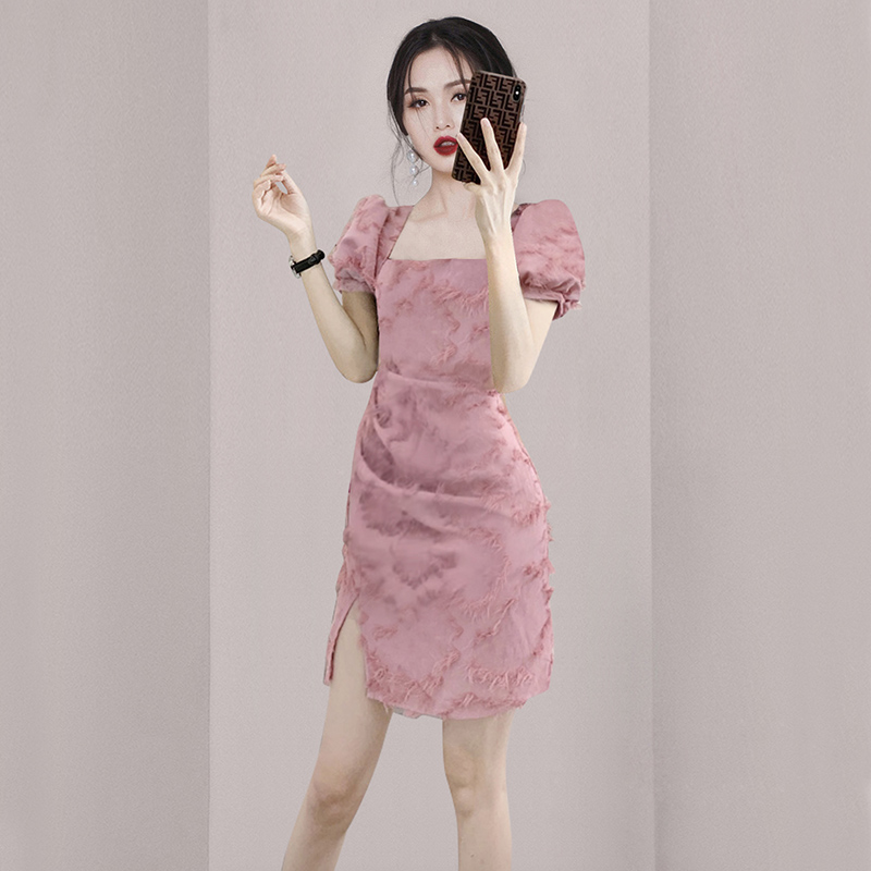ชุดเดรสยาวสวยๆ สไตล์เกาหลี มีขนาด S M L XL สนใจทักแชท