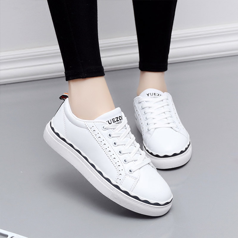 รองเท้าแฟชั่นอินเทรนด์