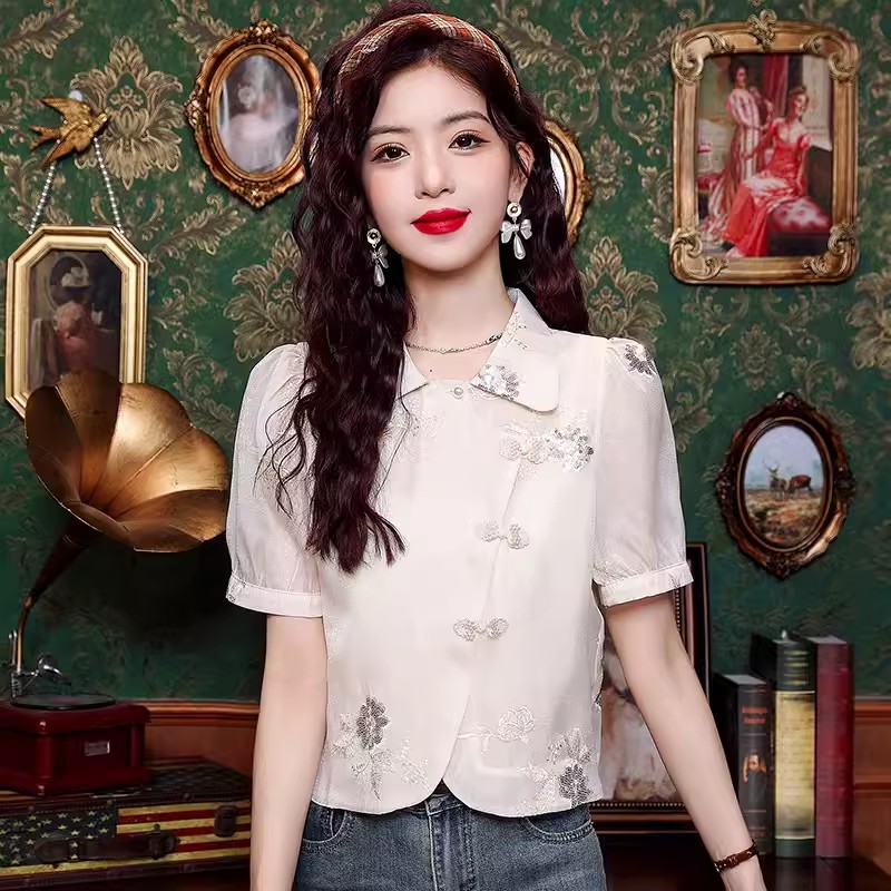 เสื้อเชิ้ตผู้หญิงใส่ทำงาน