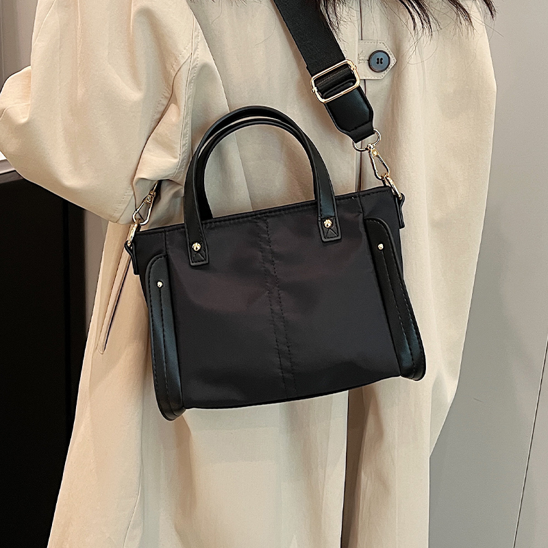 กระเป๋าผู้หญิงสวยๆ กระเป๋าสะพายข้างผู้หญิง กระเป๋าแบรนด์COOL BAG