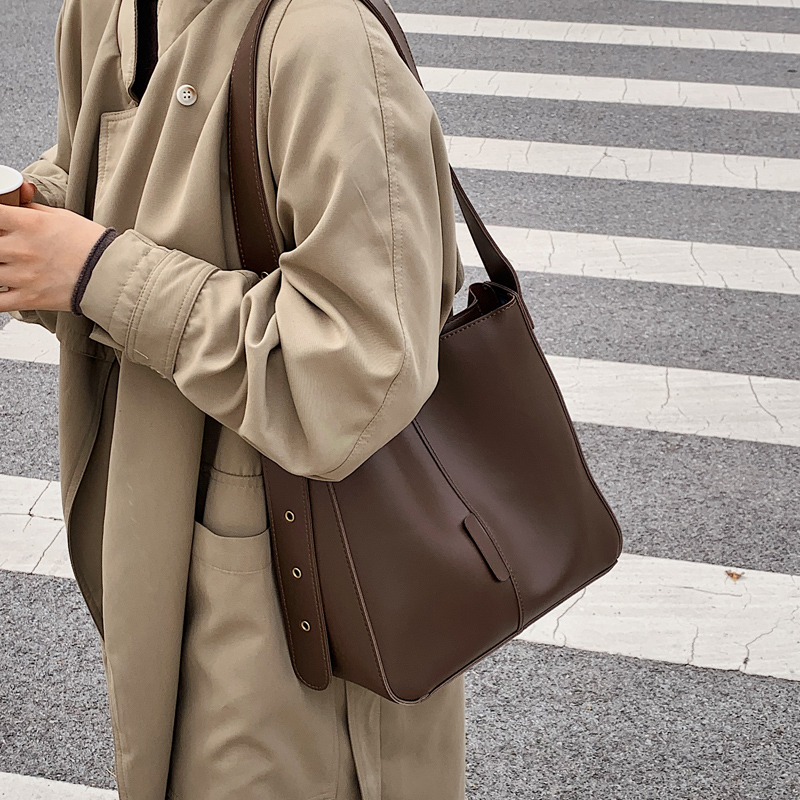 กระเป๋าผู้หญิงสวยๆ กระเป๋าสะพายข้างผู้หญิง กระเป๋าแบรนด์COOL BAG