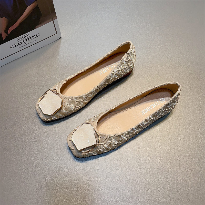 รองเท้าคัทชูผู้หญิงส้นเตี้ย ใส่สบาย มีขนาด35-40