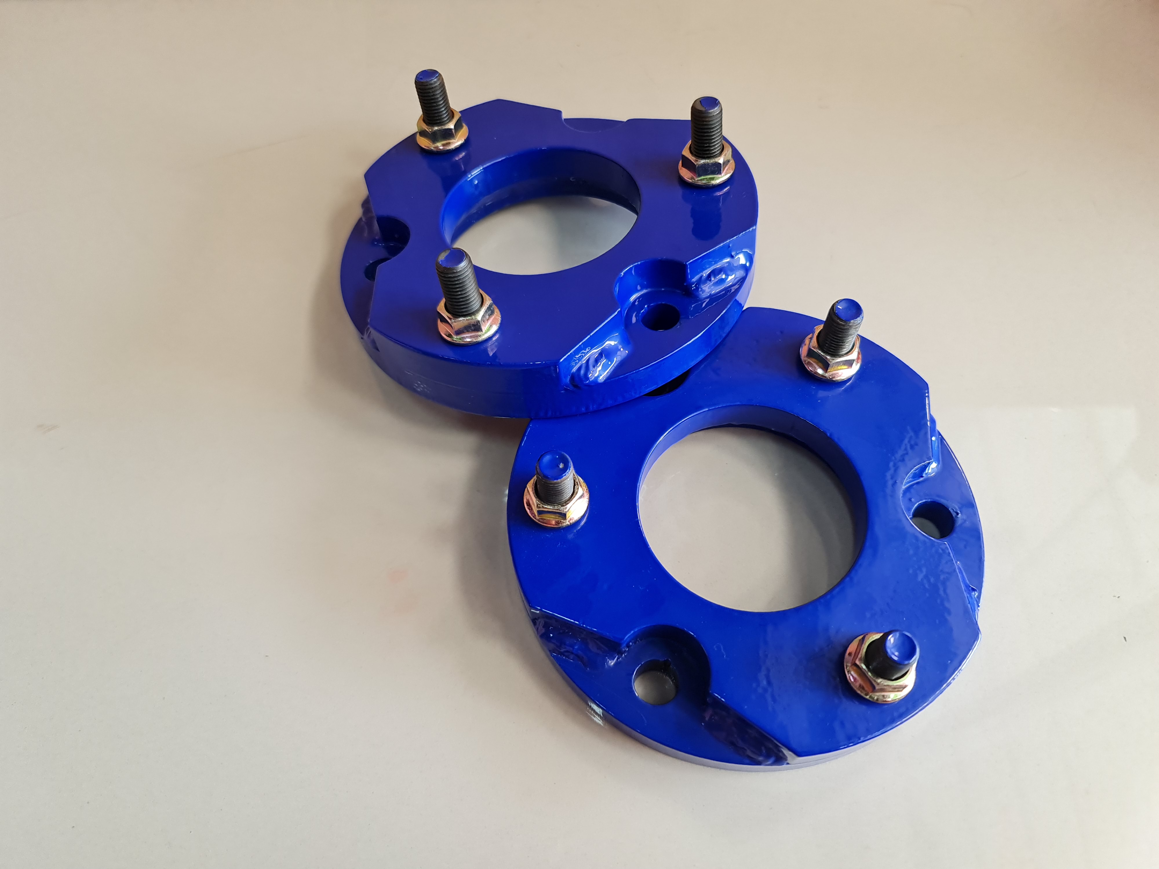 ก้อนรองหัวโช๊ค MITSUBISHI TRITON