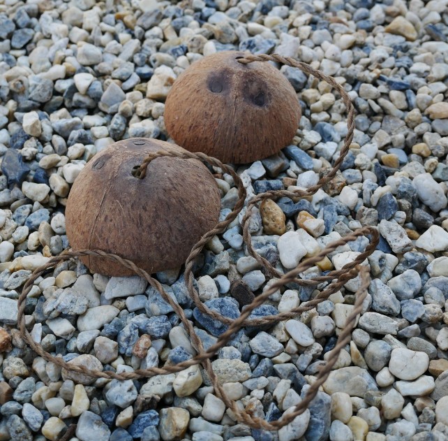 กะลามะพร้าวฝึกเดิน ของเล่นไม้ไทย ของเล่นโบราณ ของเล่นภูมิปัญญา