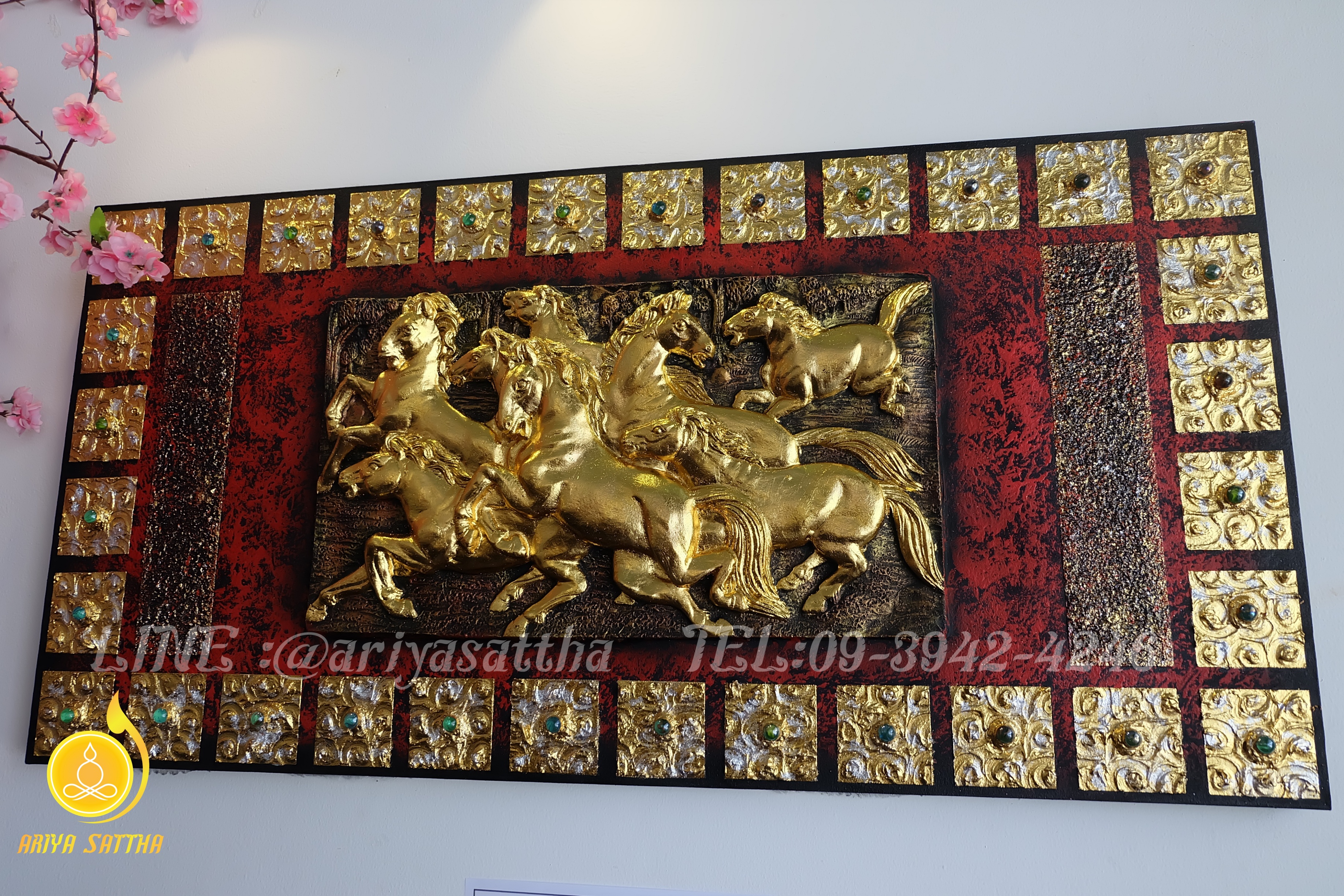 ม้าวิ่ง 8 ตัว งานเรซิ่น ภาพมงคล ขนาด 60x120 cm.ตกแต่งบ้าน ของขวัญขึ้นบ้านใหม่ งาน handmade ภาพวาดปิดทองแต่งผนังบ้าน คอนโด