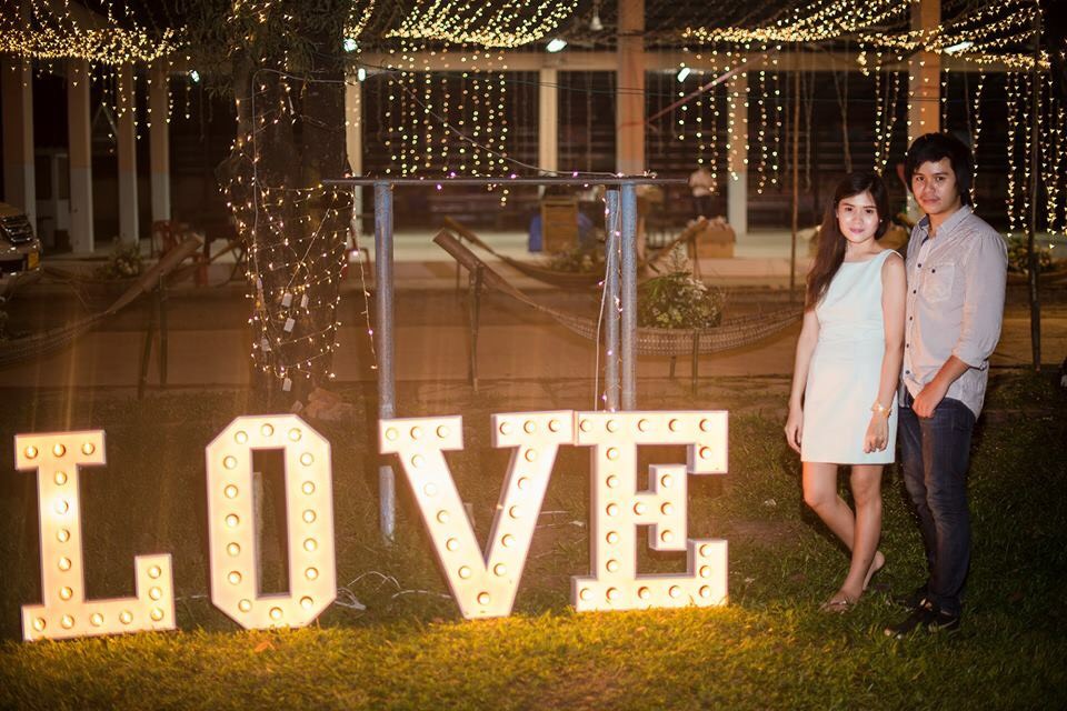 ชุดตัวอักษรภติดหลอดไฟ LOVE ขนาดสูง 70 cm.