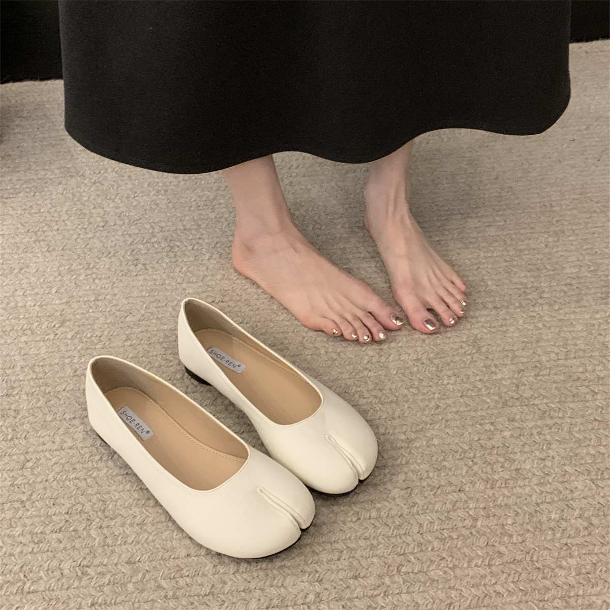 รองเท้าคัทชูผู้หญิงส้นเตี้ย ใส่สบาย มีขนาด35-43