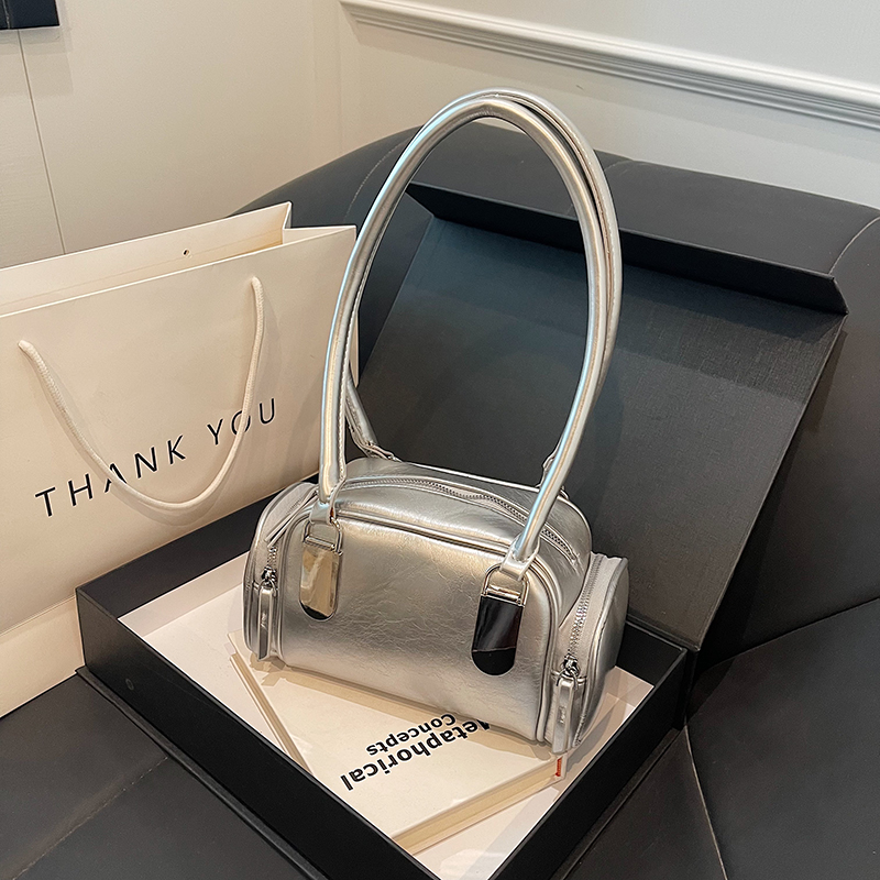 กระเป๋าผู้หญิงสวยๆ กระเป๋าสะพายข้างผู้หญิง กระเป๋าแบรนด์COOL BAG