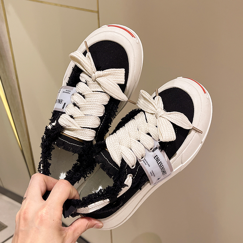 รองเท้าผ้าใบผู้หญิง ใส่สบาย รองเท้าผ้าใบใส่เที่ยวผู้หญิง มีSIZE 35 36 37 38 39 40