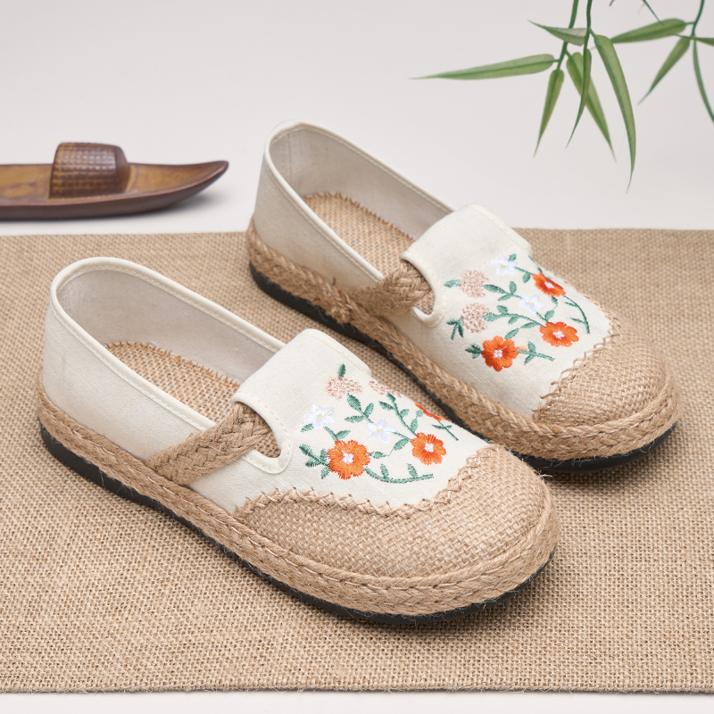 รองเท้าผ้าใบผู้หญิง ใส่สบาย รองเท้าผ้าใบใส่เที่ยวผู้หญิง มีSIZE 35 36 37 38 39 40