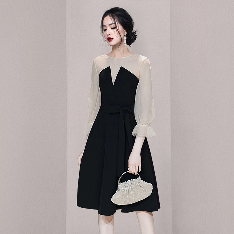 ชุดเดรสยาวสวยๆ สไตล์เกาหลี มีขนาด S M L XL สนใจทักแชท