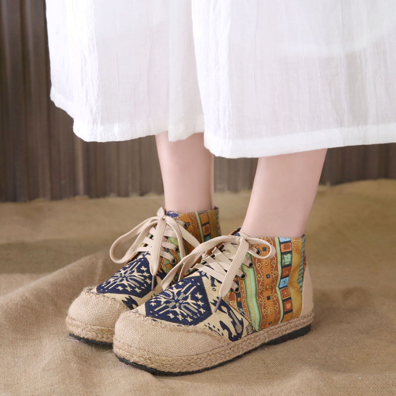 รองเท้าผ้าใบผู้หญิง ใส่สบาย รองเท้าผ้าใบใส่เที่ยวผู้หญิง มีSIZE 35 36 37 38 39 40