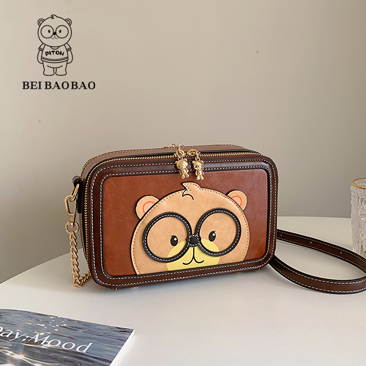 กระเป๋าผู้หญิงสวยๆ กระเป๋าสะพายข้างผู้หญิง กระเป๋าแบรนด์ BEAR BAG กระเป๋าหมีสุดคิ้ว!
